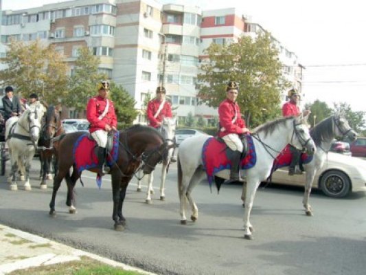 A început Sărbătoarea Recoltei şi a Vinului Dobrogean